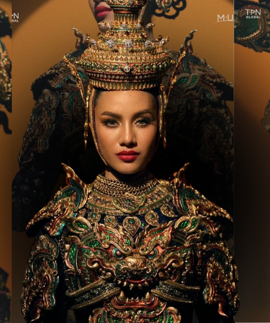 โอปอล สุชาตา เฉิดฉายในชุดสยามมานุสตรี สร้างความประทับใจบนเวที Miss Universe 2024